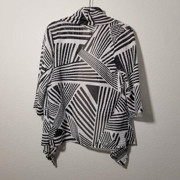 PerSeption Concept Cardigan - Size Medium - Picture 2 of 2